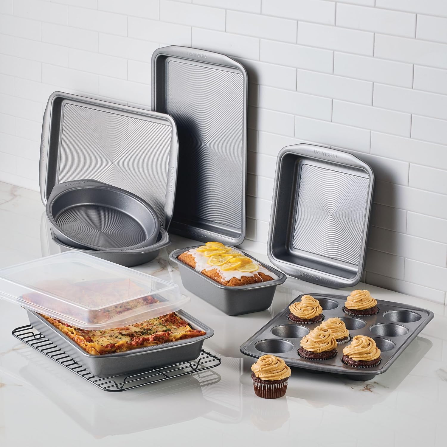 Circulon Nonstick Bakeware Set with Nonstick Cookie Sheet, Bread Pan, Bakings Pan and Cake Pans - 5 Piece, Chocolate Brown