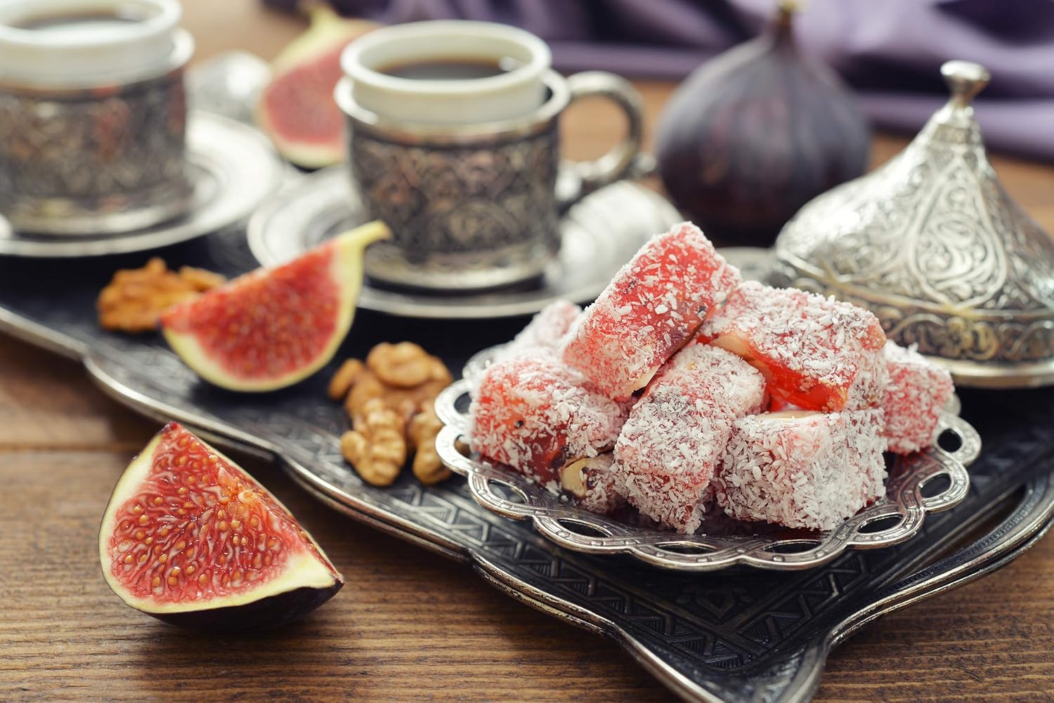 Cerez Pazari Turkish Delight In 4 Flavours, With Pistachio, Hazelnut & Walnut, Assorted Gourmet Lokum In Elegant Tin Gift Box