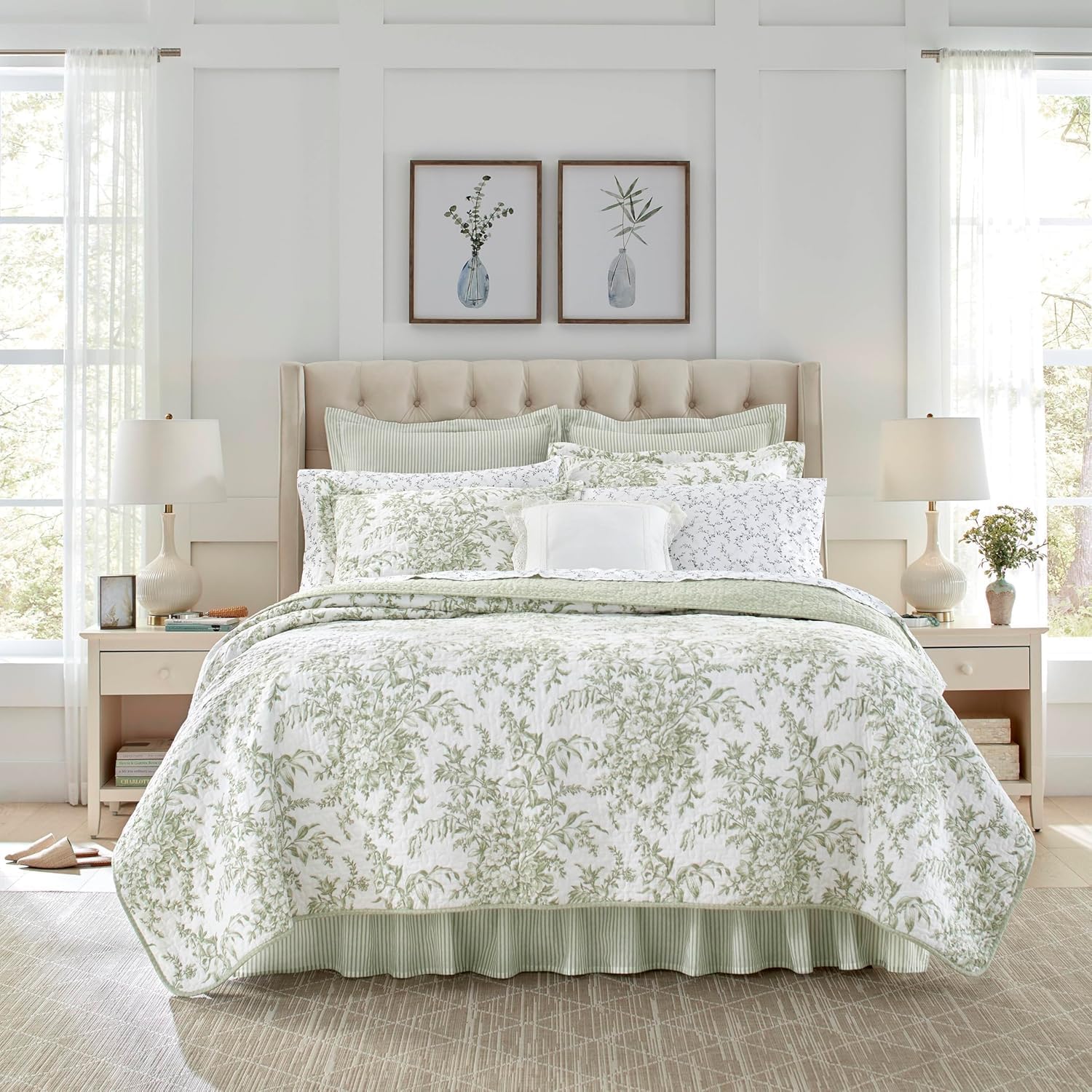 Laura Ashley – Queen Quilt Set, Soft & Lightweight Bedding with Matching Shams, Reversible Floral Room Decor, College Dorm Room Essentials (Bedford Blue)