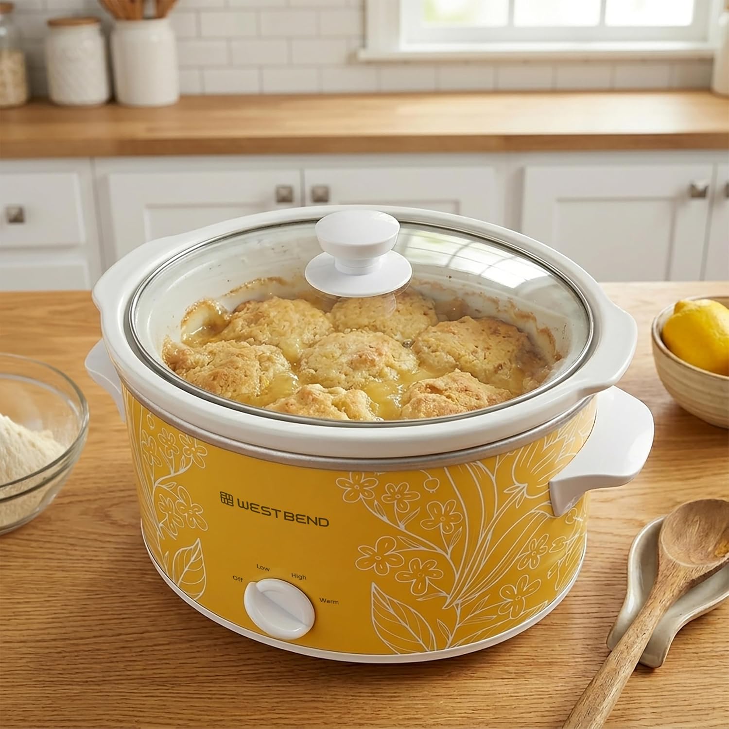 West Bend Slow Cooker 4-Quart Manual Crockery Style with Dishwasher Safe Oval Ceramic Crockpot and Glass Lid Two Temperature Settings Plus Keep Warm, 210-Watts, Black