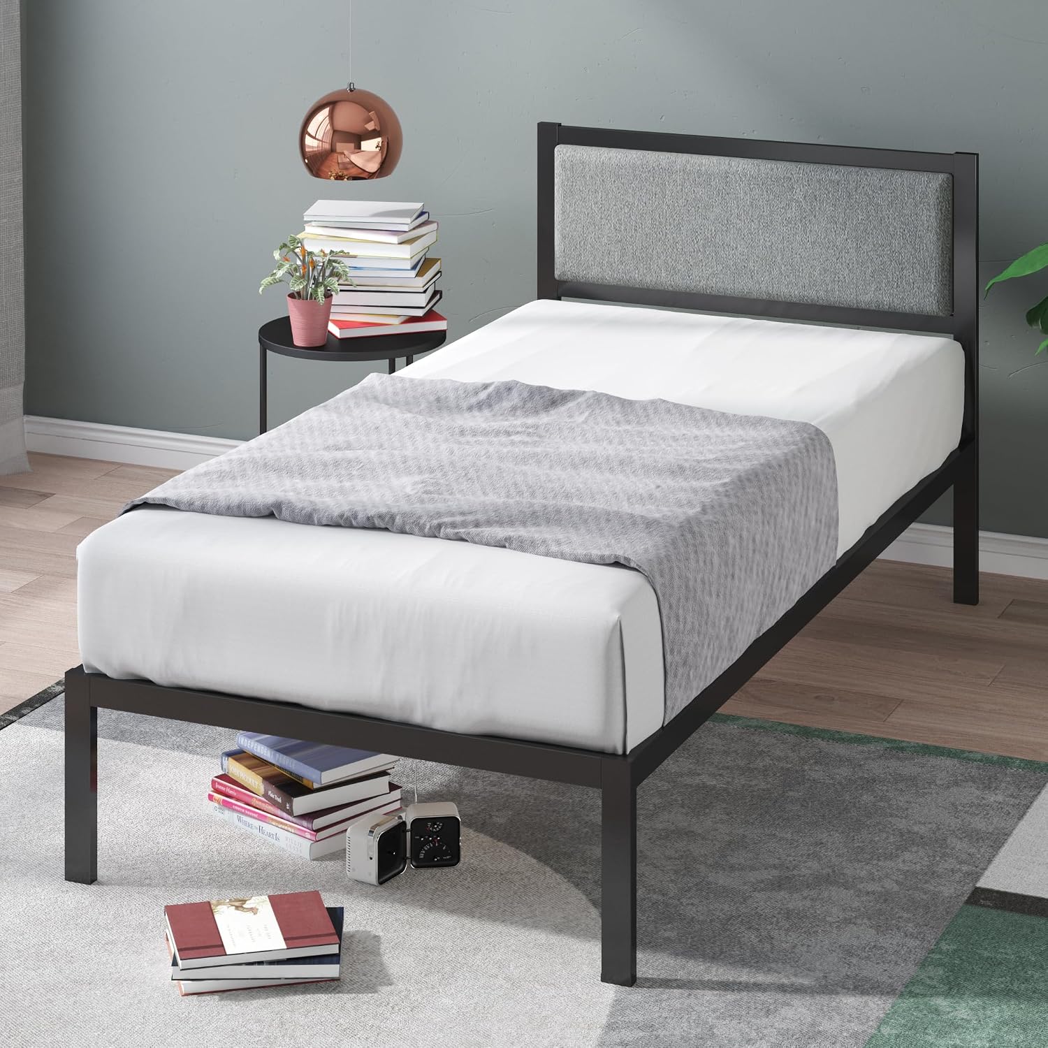 ZINUS Mia Metal Platform Bed Frame with Headboard, Wood Slat Support, No Box Spring Needed, Easy Assembly, Queen