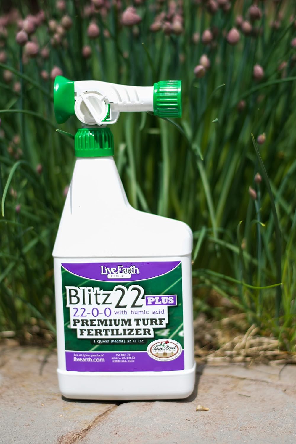 Live Earth Products Blitz 22 Plus Premium Turf Fertilizer, 22-0-0 with Humic Acid, 32 Fl. Oz.