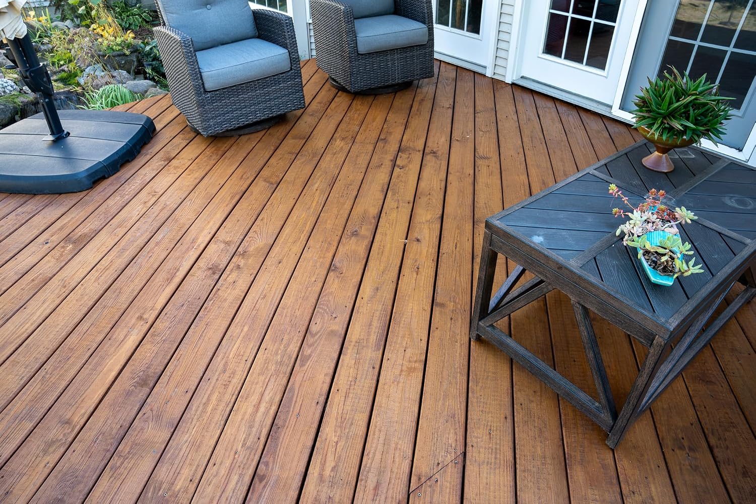 DEFY Extreme Wood Stain and Sealer in One - 1 Gallon Semi-Transparent Waterproof Coating for All Wood Types - Cedar Tone