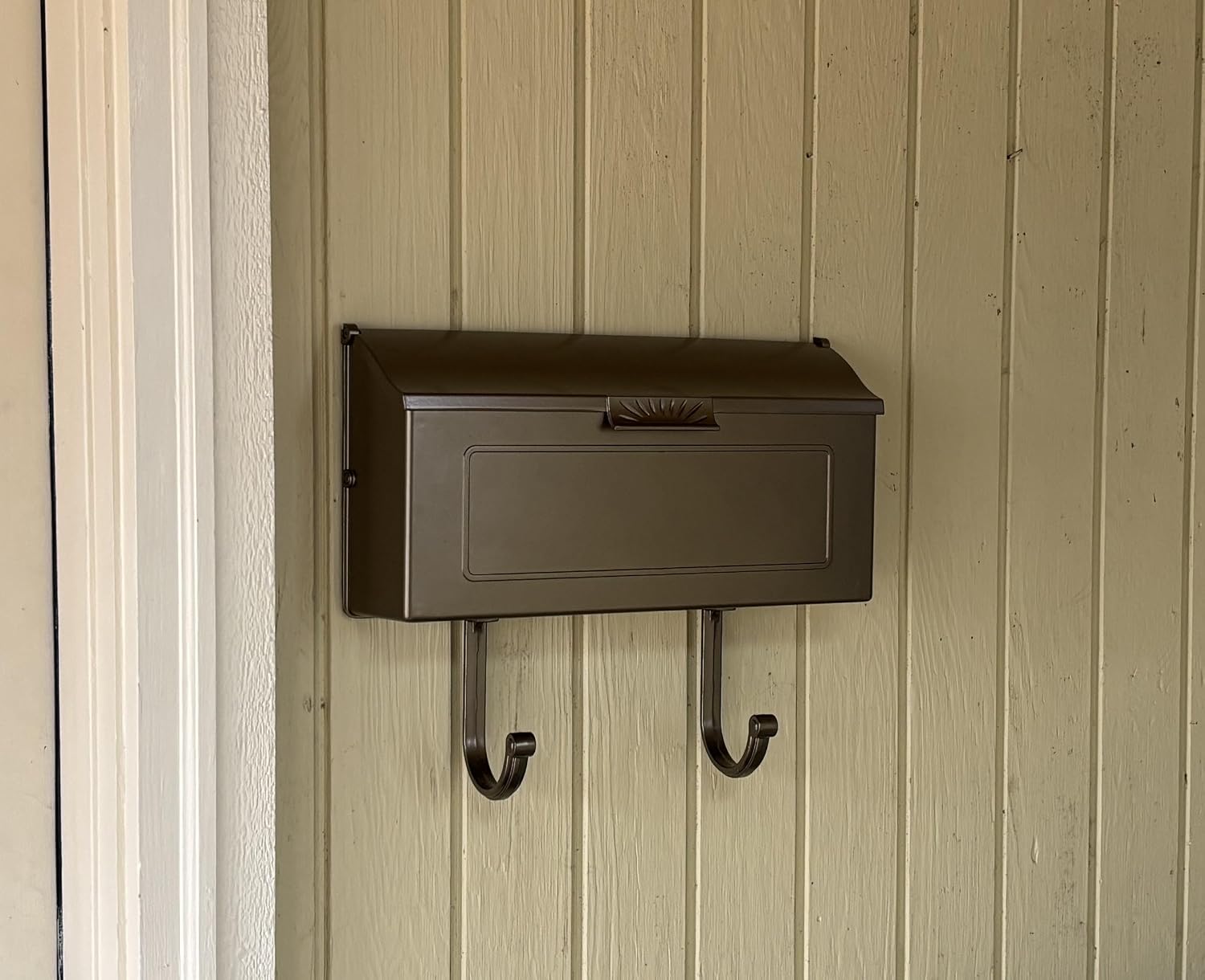 Special Lite Horizon Horizontal Wall Mount Mailbox - Black Aluminum Mailbox for Wall Mount - SHH-1006-BLK