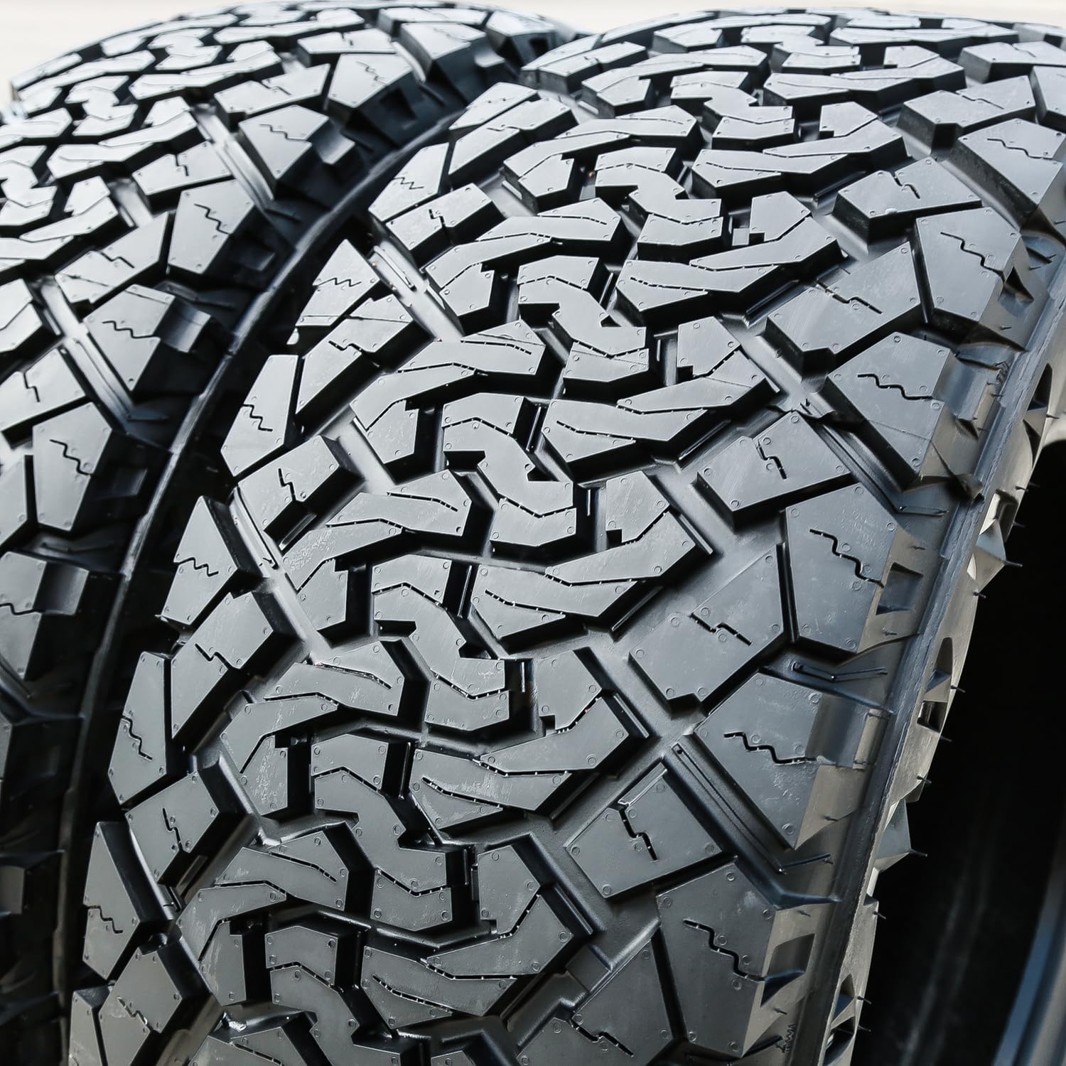 Venom Power Terra Hunter X/T LT285/75R16 Extreme Terrain E (10 Ply) Tire