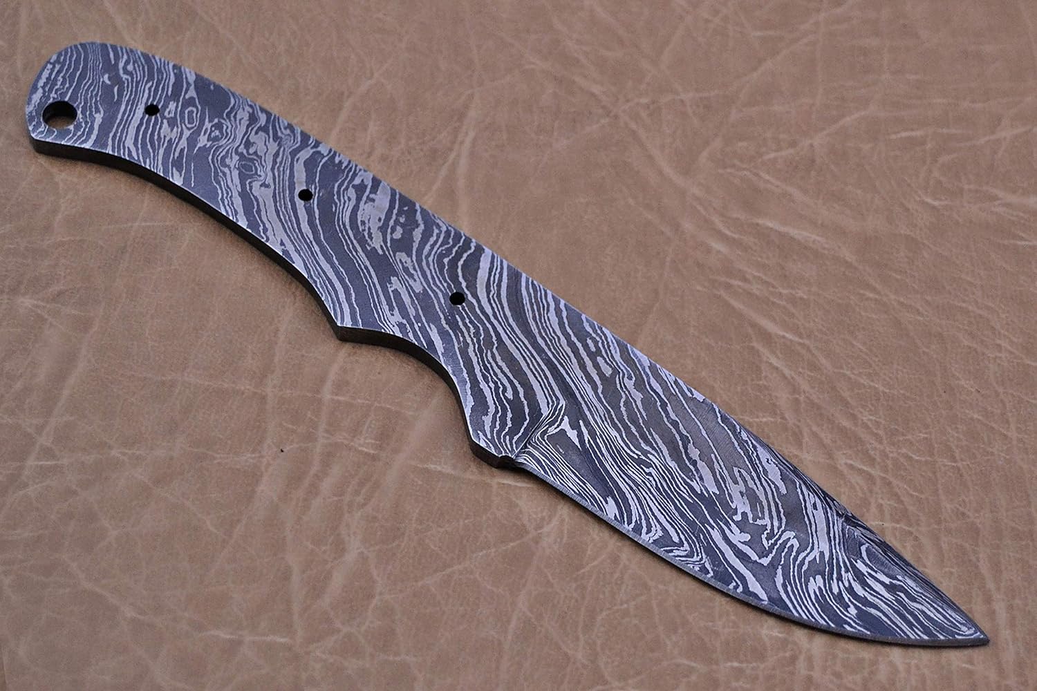 Damascus Steel Blank Blade, 8 inches Long Hand Forged Pocket Knife with 3 Pin Hole & an Inserting Hole Space 4 inches Cutting Edge