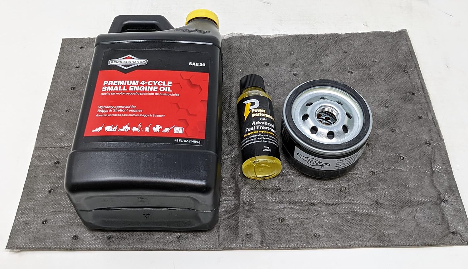 Briggs and Stratton 48oz oil and 492932s oil filter with Fuel Treatment