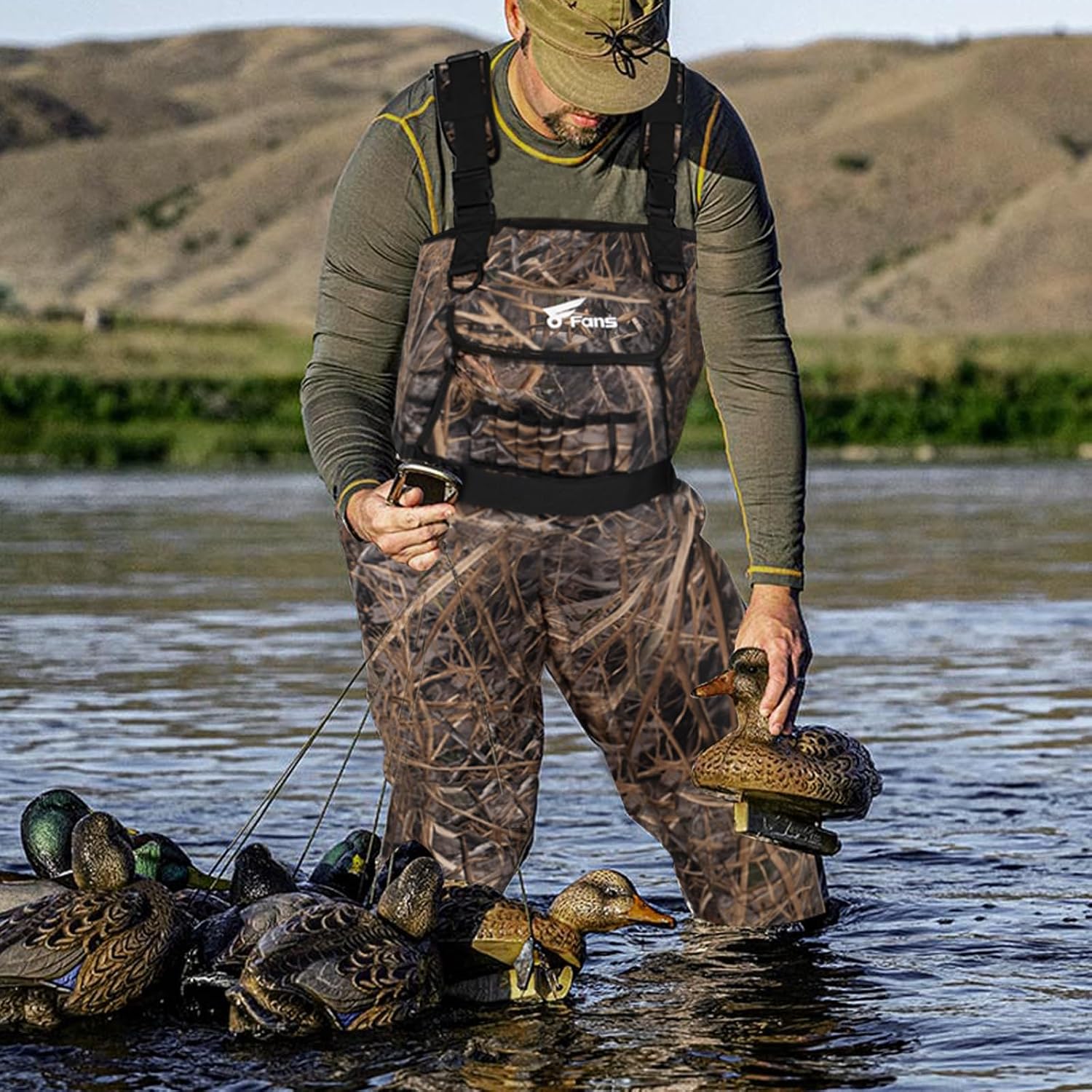 Hunting Waders with 1000G Insulation Rubber Boots, Neoprene Chest Wader, Waterproof Bootfoot Waders for Men & Women