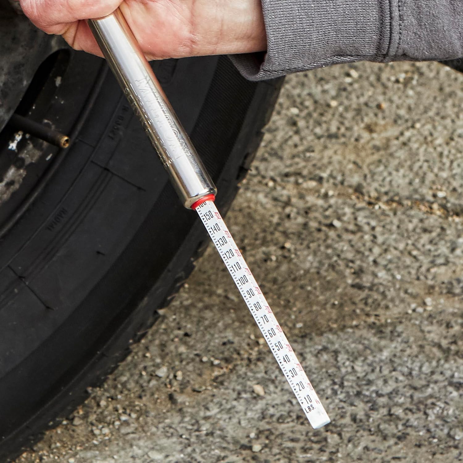 Milton S-986 Straight Foot Dual Head Tire Pressure Gauge with Dual Head Chuck, 10-160 PSI Heavy Duty Air Pressure Gauge for Semi Truck