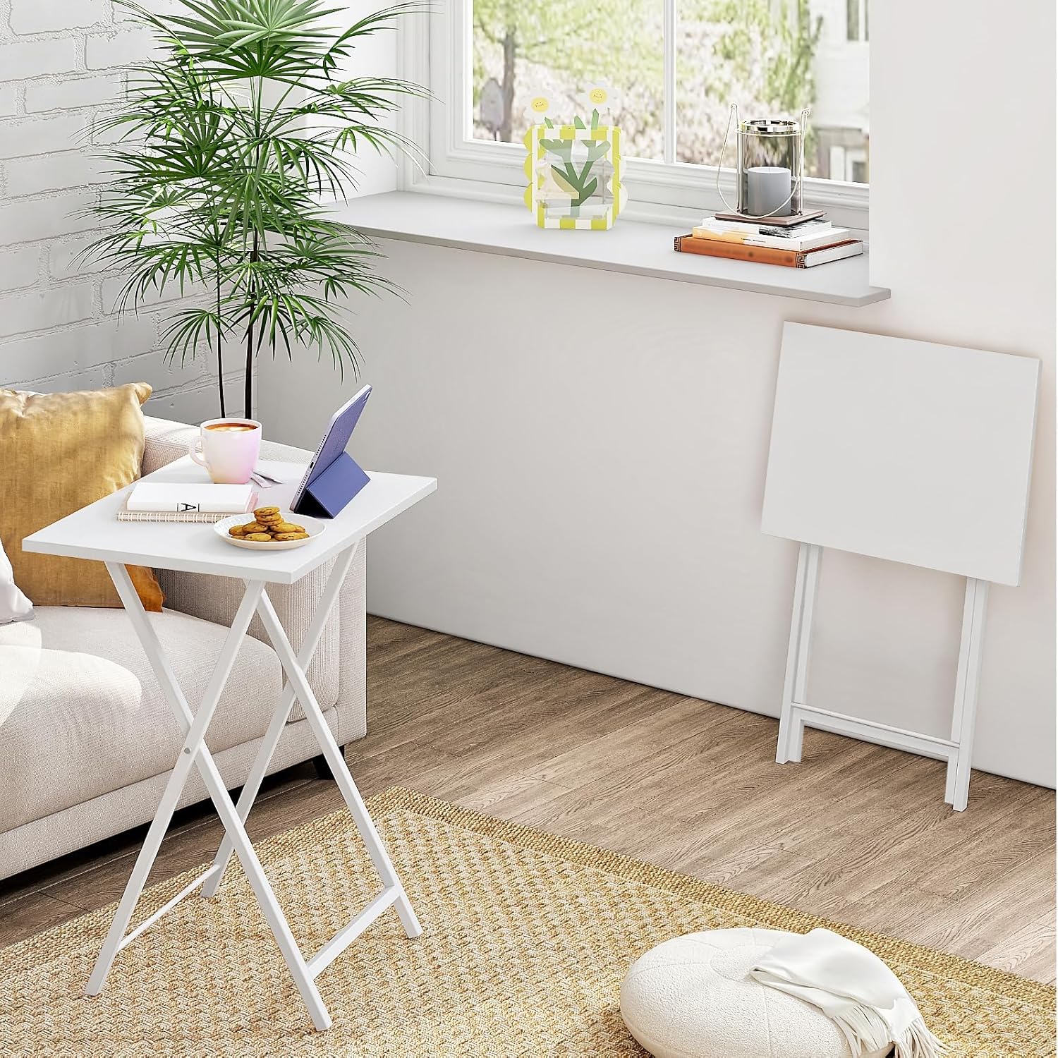 HOOBRO Folding TV Table, TV Tray, Stable Snack Table for Small Space, Portable Sofaside Desk, Easy Assembly and Storage