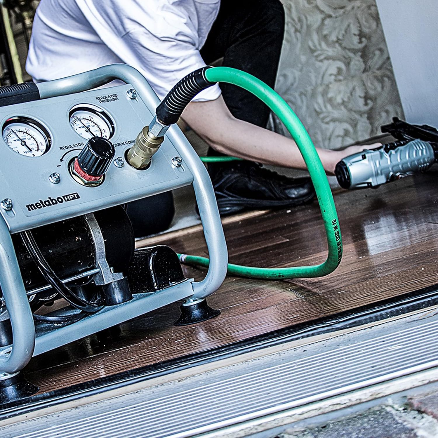 Metabo HPT Quiet Air Compressor, Portable 1 Gallon Oil-Free Air Compressor, Ultra-Quiet Operation at 59 dB