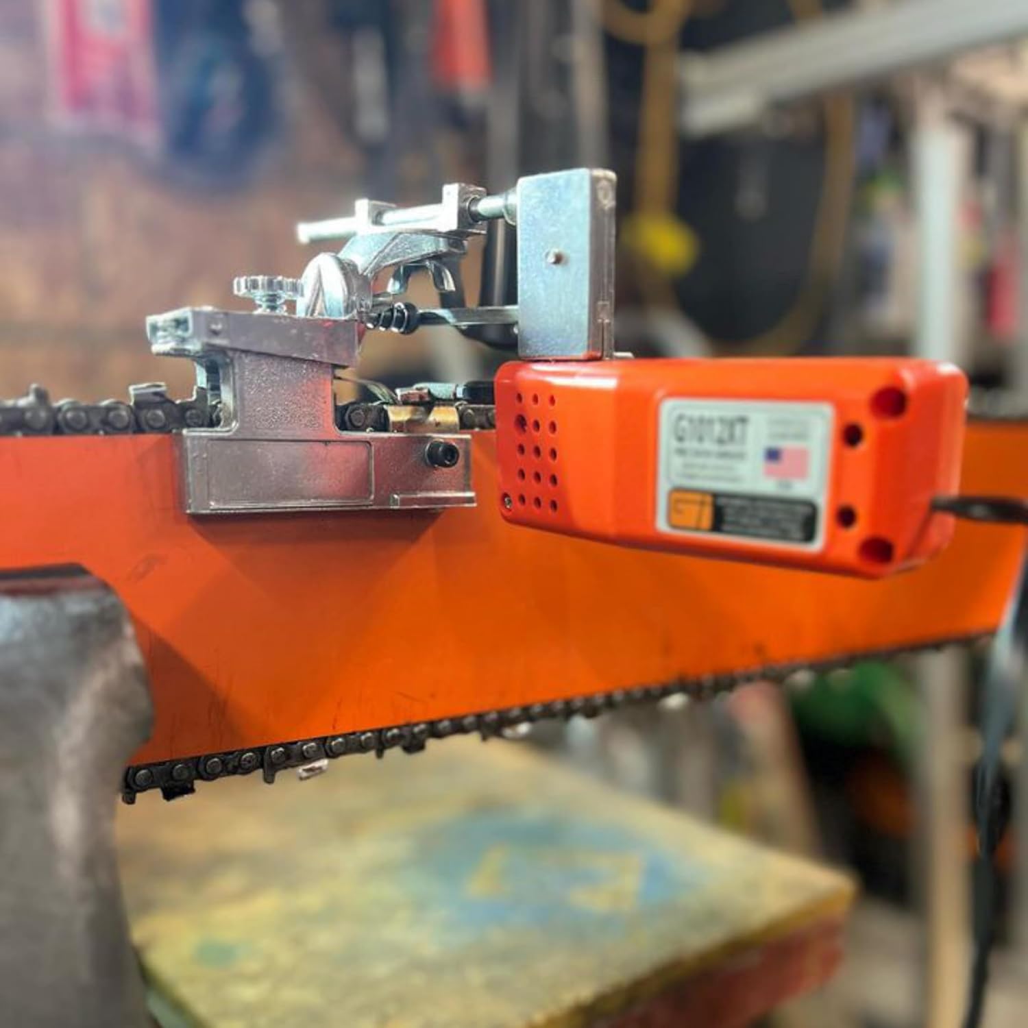 Granberg G1012XT 12V Bar-Mounted Chainsaw Sharpener, Standard Chain Pitches | 24, 000 RPM Motor Sharpens Crosscut, Ripping and Skip Tooth Chains