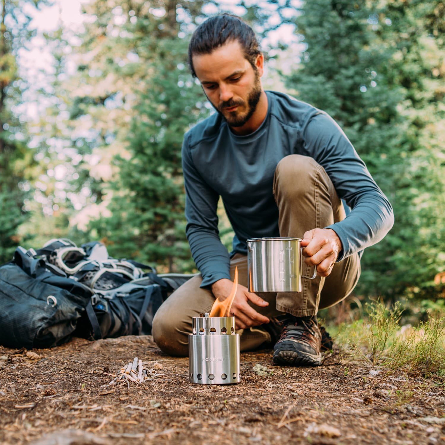 Solo Stove Lite & Pot 900 Set: Portable, Wood Burning Campstove + 900 ml Pot | Incl. Nylon Sack, For 1-2 People, 304 Stainless Steel