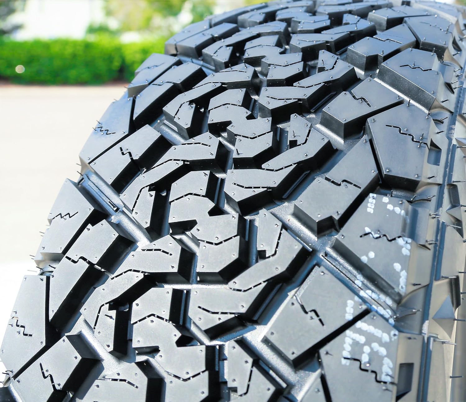 4 x Venom Power Terra Hunter X/T 265/70R17 115S SL 17 inch Tires