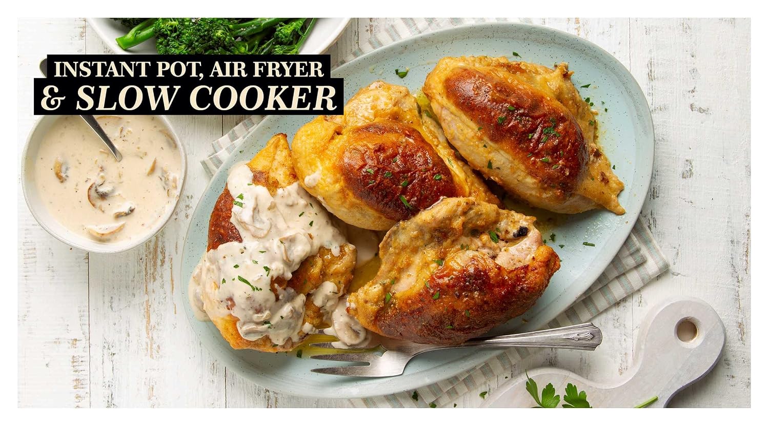 Taste of Home Ultimate Chicken Cookbook: Amp up your poultry game with more than 362 finger-licking chicken dishes (Taste of Home Classics)