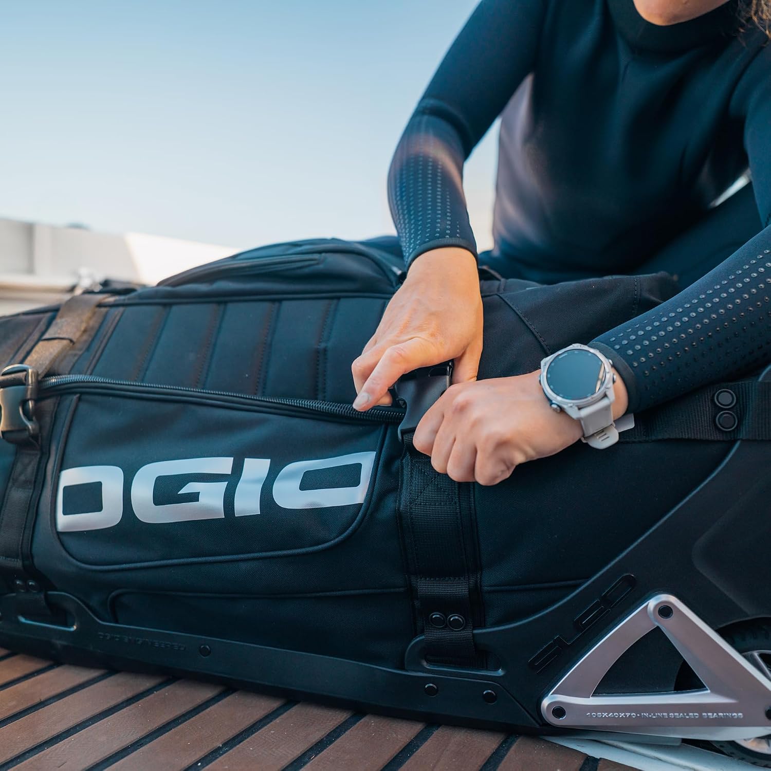 OGIO RIG 9800 Wheeled Suitcase (Stealth)