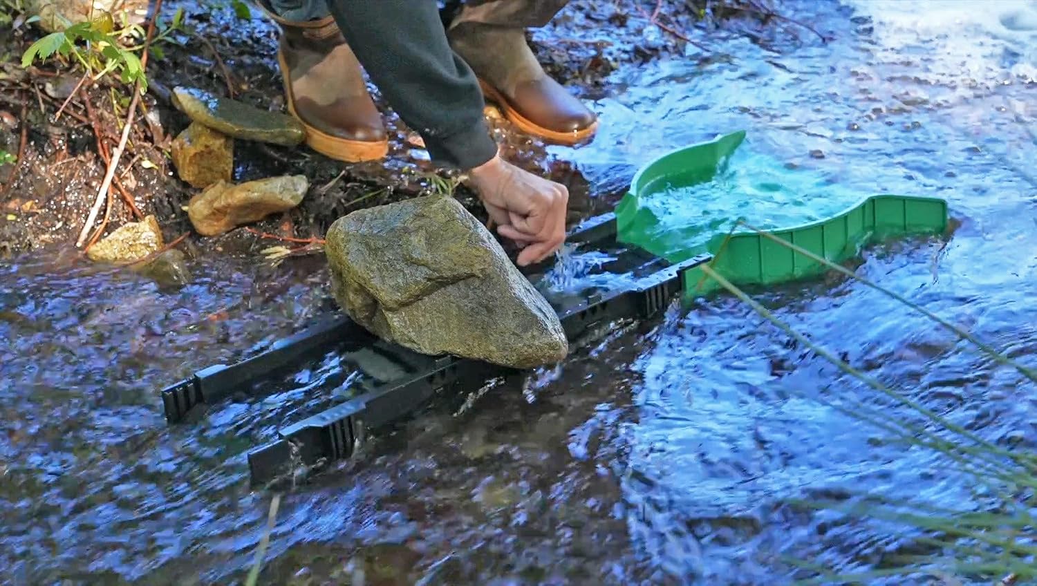 Portable Expandable Sluice Box for Gold Mining and Prospecting; Includes Miner's Moss, Hungarian Style riffles, and deep V riffles. Essential Tool for Gold panning Kits