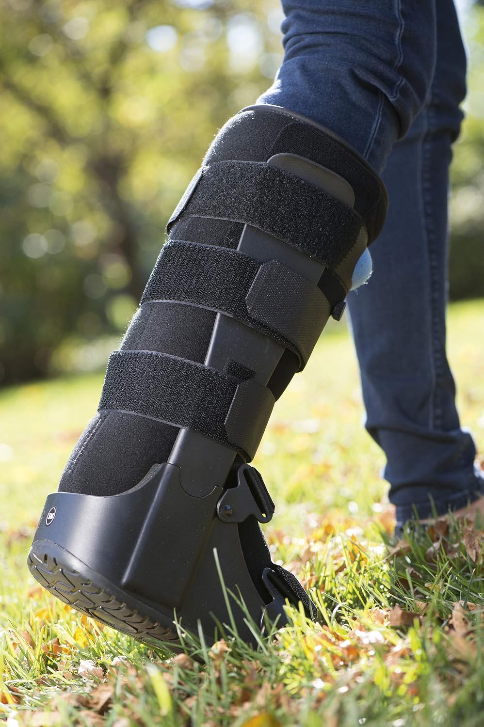 United Ortho Air Cam Walker Fracture Boot, Small, Black