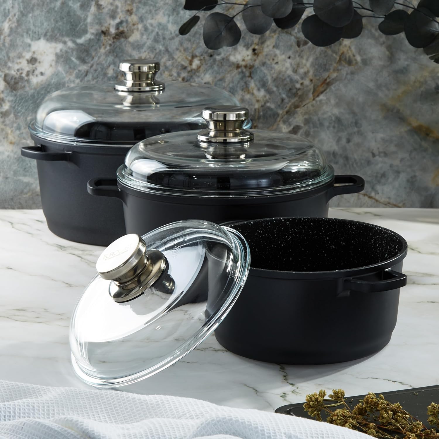 BergHOFF EuroCAST 11" Nonstick Stock pot 7qt., Glass Lid with Built-in Strainer, Induction Ready,Oven Safe