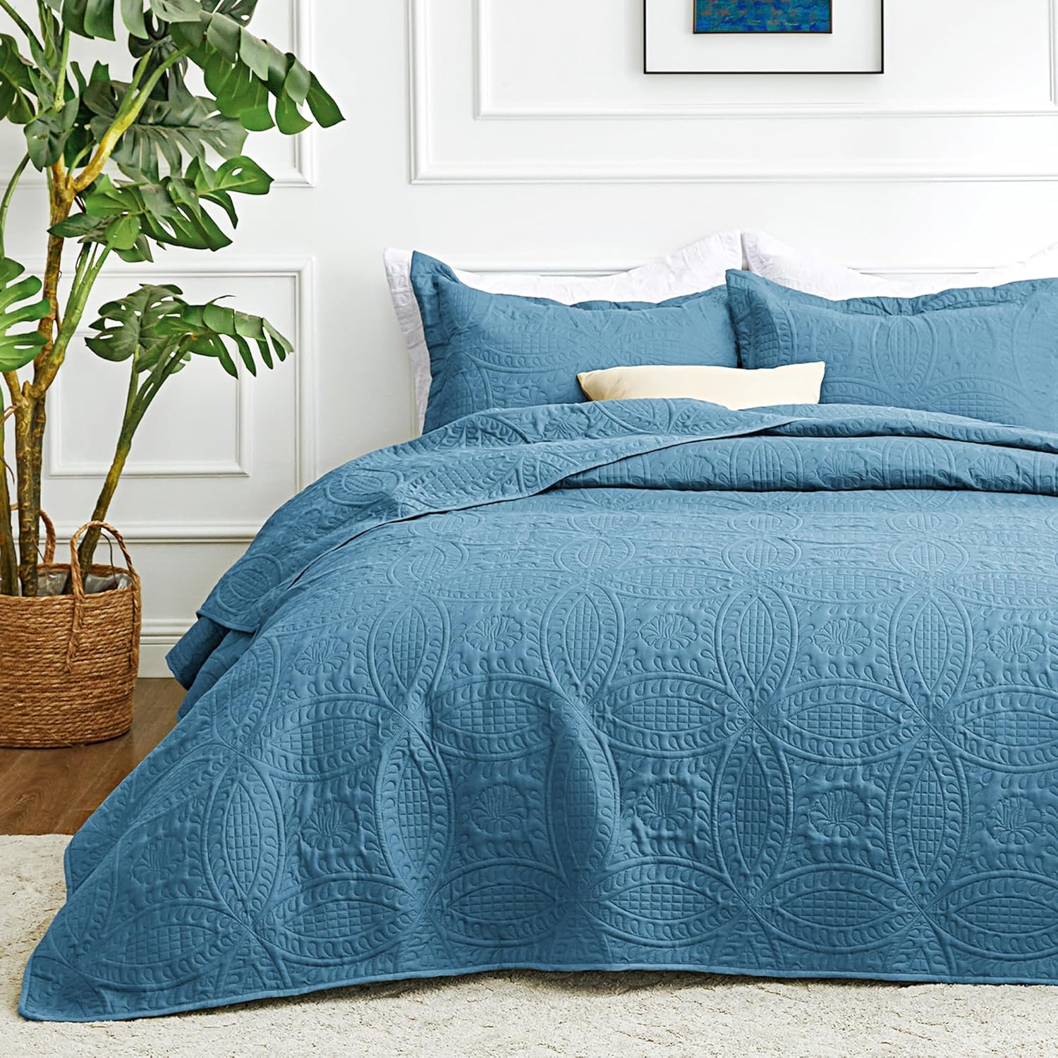 Love's cabin Quilts for Queen Bed Blue Bedspreads - Soft Bed Summer Lightweight Bedspread Comforter - Modern Style Coin Pattern Coverlet for All