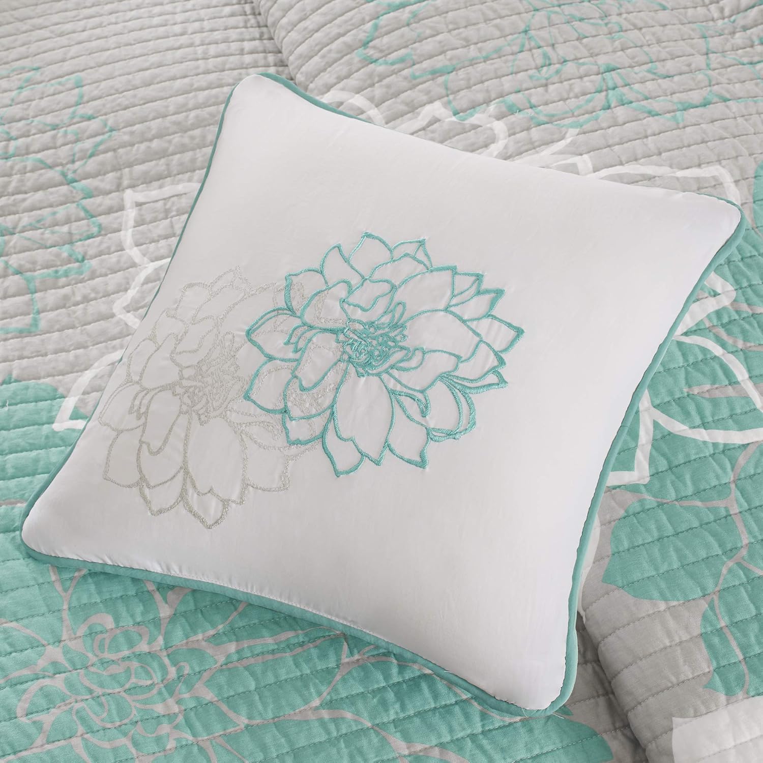 Madison Park Cotton Casual Floral Quilt Set, 6PC Full/Queen Coverlet | Channel Stitching Design, All Season, Lightweight Coverlet Bedspread Bedding, Shams, Decorative Pillows, Taupe Grey/Purple
