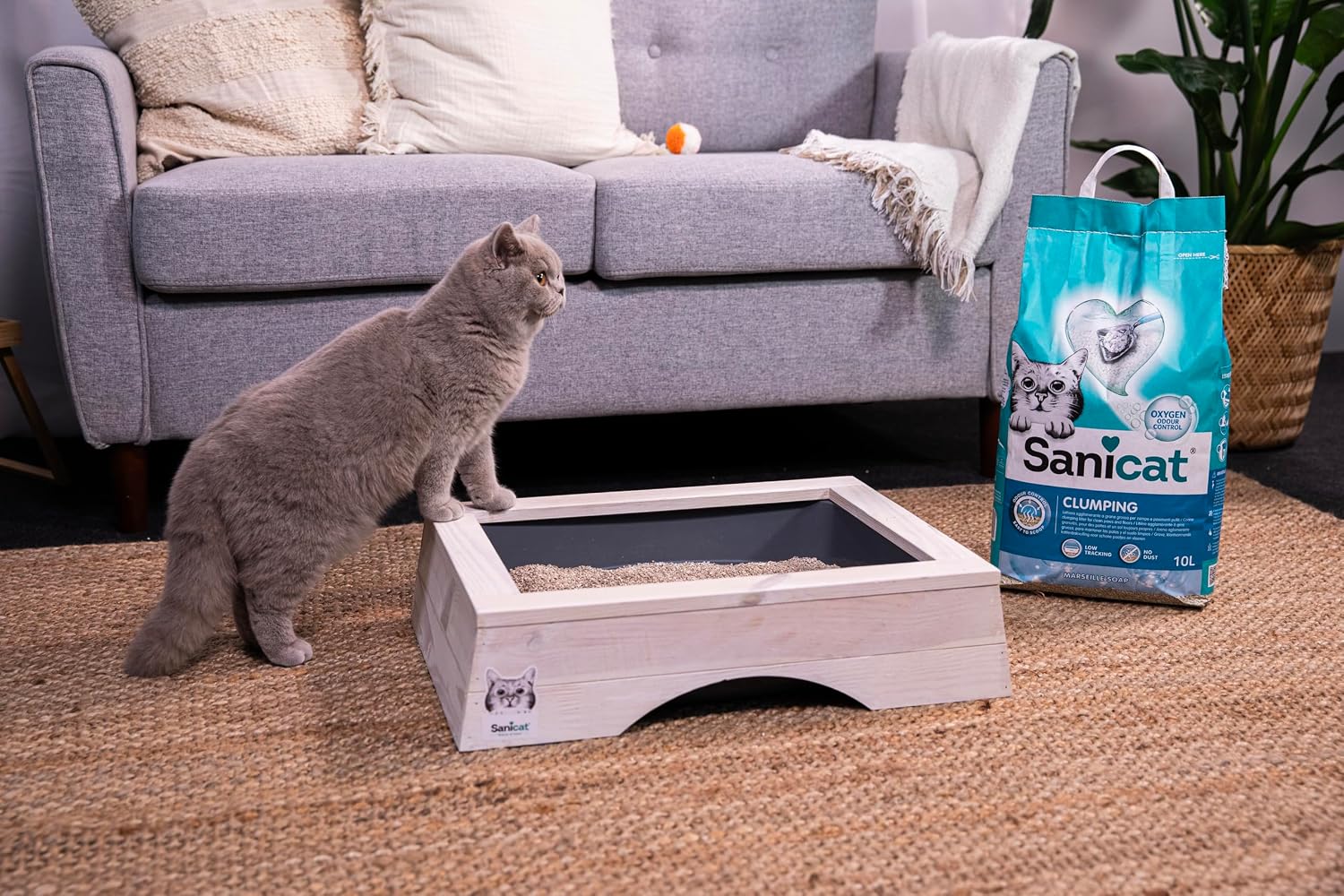 Clumping Cat Litter by SANICAT