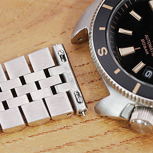 Strapcode Quick Release metal watch band