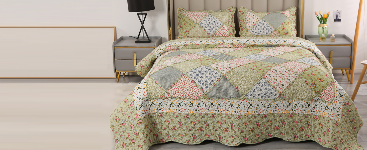 Green Patchwork Quilt Set for Queen Size Bed