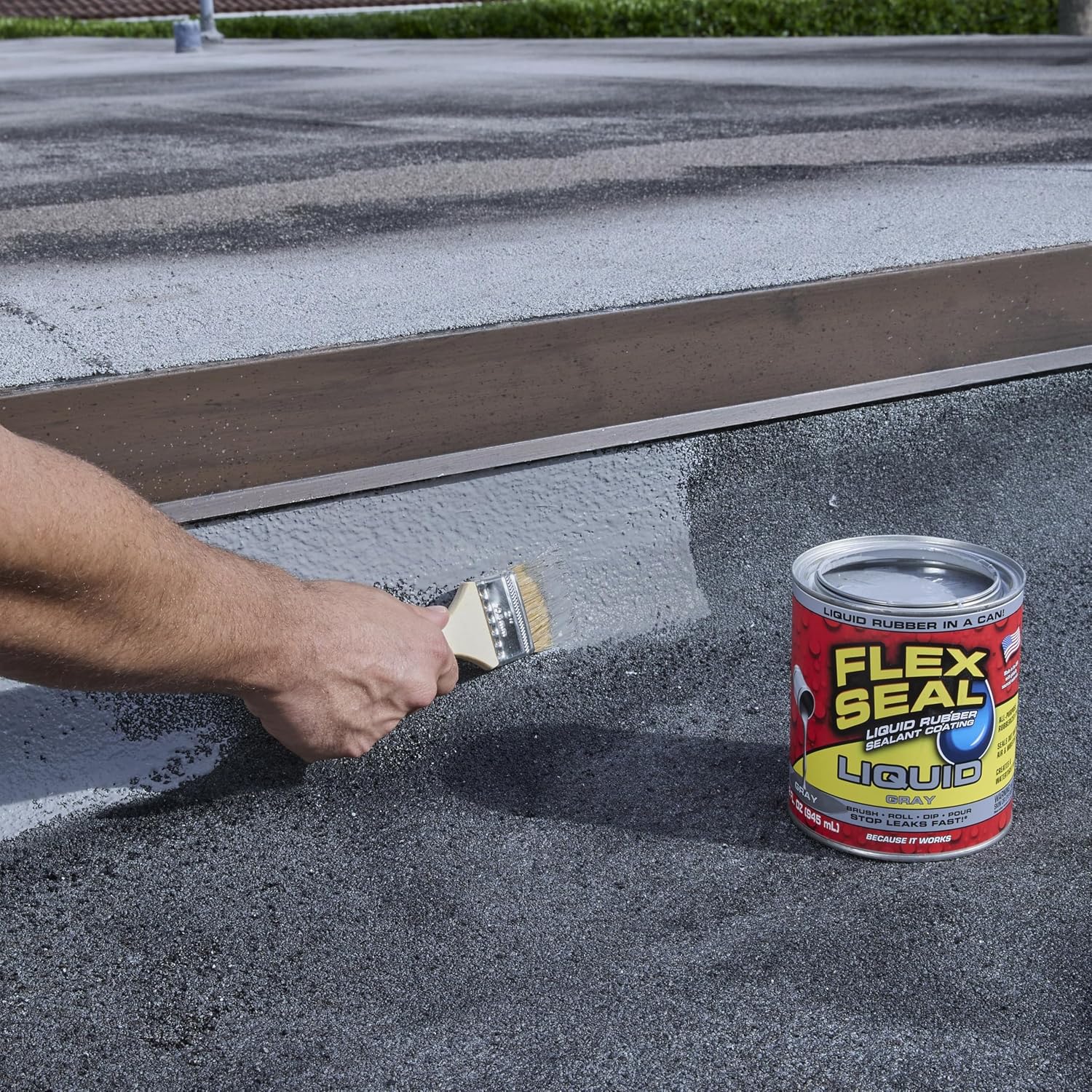 Flex Seal Liquid, Rubber Coating Sealant, Waterproof, Flexible, Breathable, and UV Resistant, Roof Repair, Basements, RV, Campers, Trailers, Marine