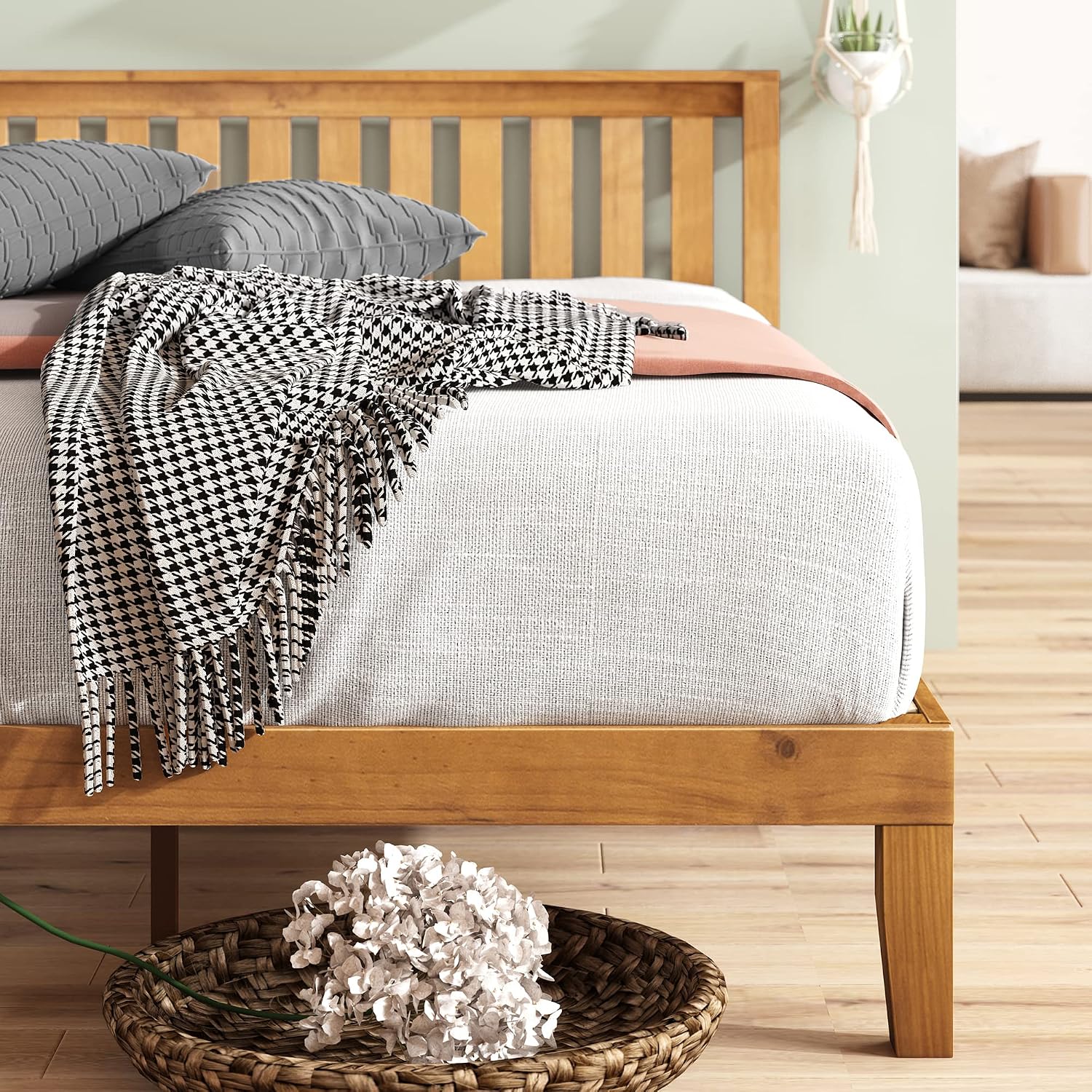 Zinus Alexia Solid Wood Platform Bed Frame with Headboard, Queen | Solid Wood Bed Frame, Sturdy Wood Slat Support, No Box Spring Needed, Durable Construction, Rustic Pine, Easy Assembly