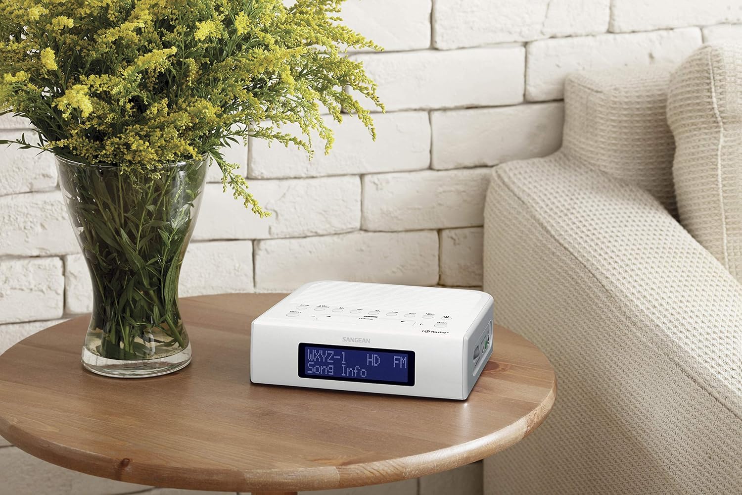 Sangean HDR-15 AM/FM Digital Tuning Clock Radio with USB Phone Charging, White