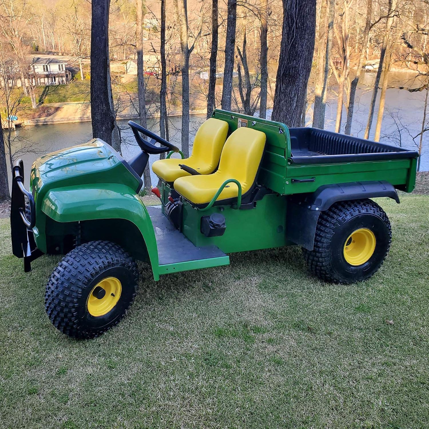 E-VG11696 Seat for John Deere XUV, E, TURF, TE TURF ELECTRIC, TH TURF GATOR, TH 6X4 DIESEL, TX 4X2, F735, F725