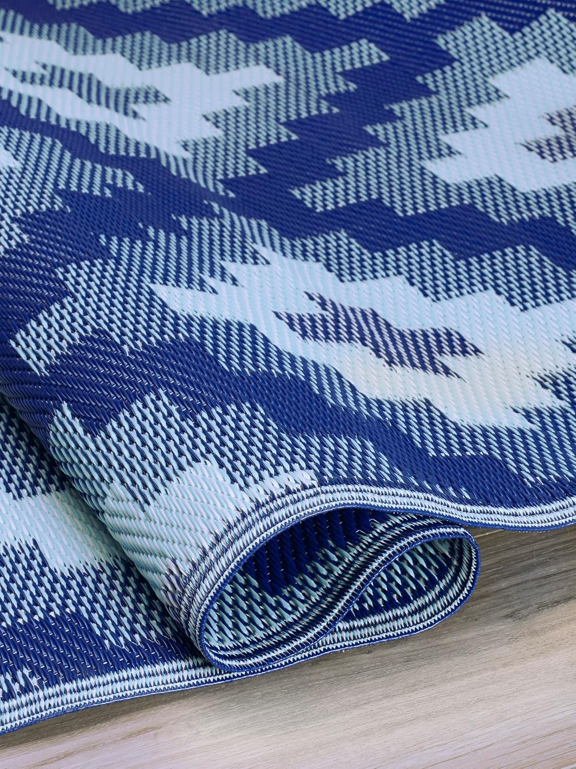 FH Home Outdoor Camping Rug - Waterproof, Fade Resistant, Reversible - Premium Recycled Plastic - Striped - Large Patio, Deck, Sunroom
