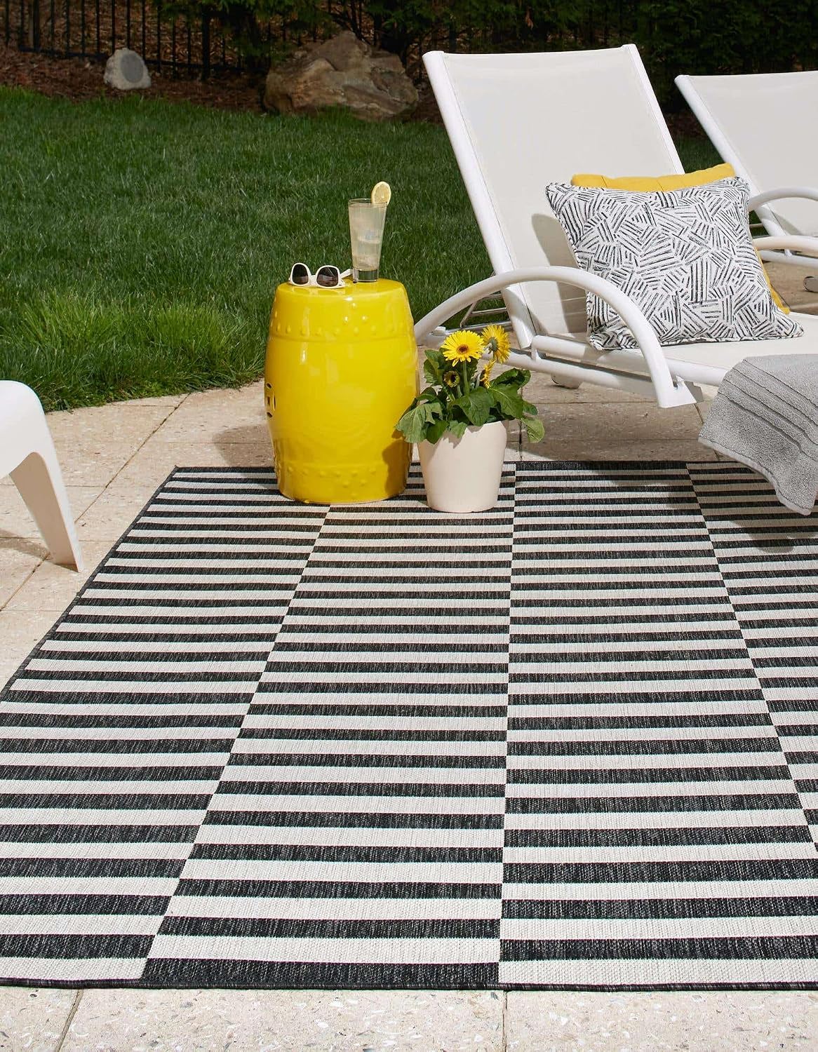 Unique Loom Outdoor Striped Collection Area Rug - Striped (7' 1" x 10' Rectangle, Taupe/Ivory)