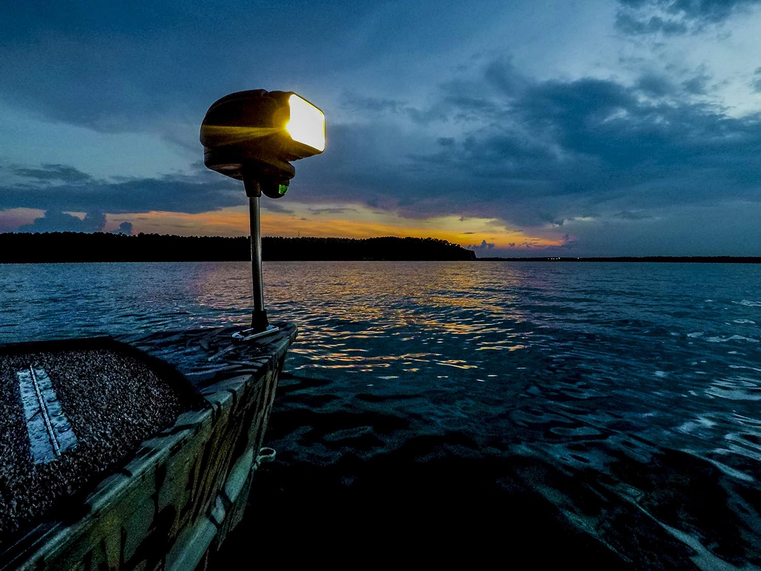Golight 2151 Gobee Black Halogen Spotlight | Stanchion Mount, Wireless Hand-Held Remote Control