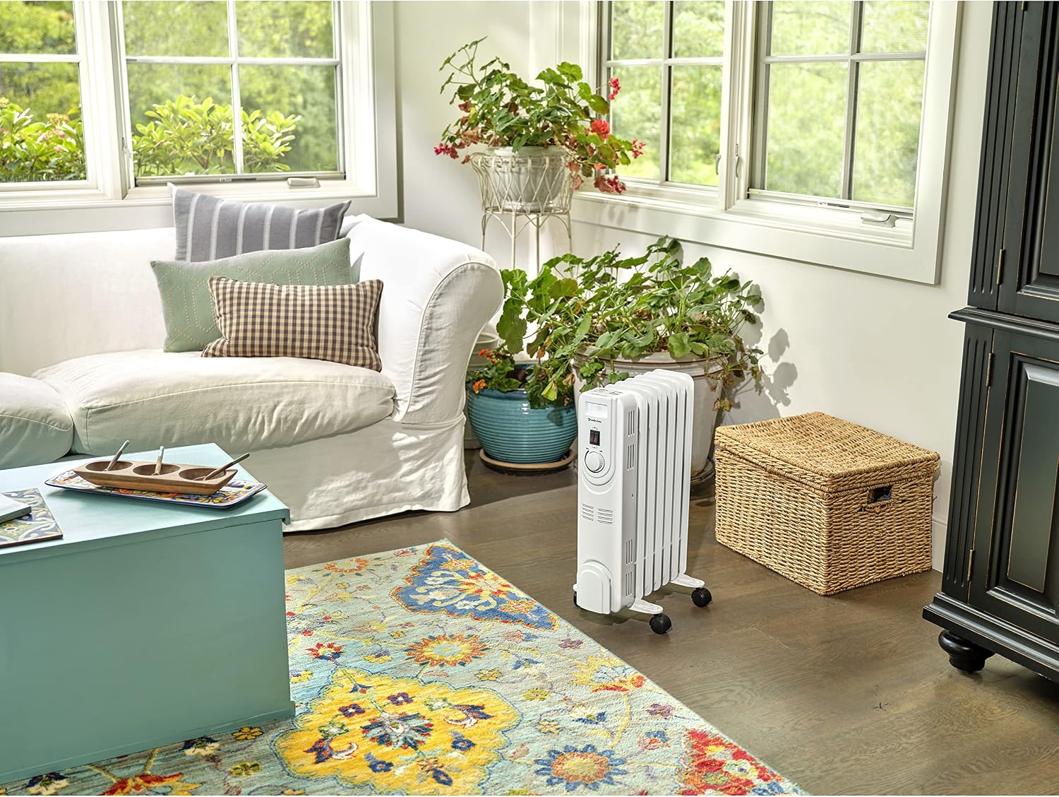 Comfort Zone Electric Oil-Filled Radiant Radiator Space Heater, Never Refill, Adjustable Thermostat, Tip-Over Switch & Overheat Protection System