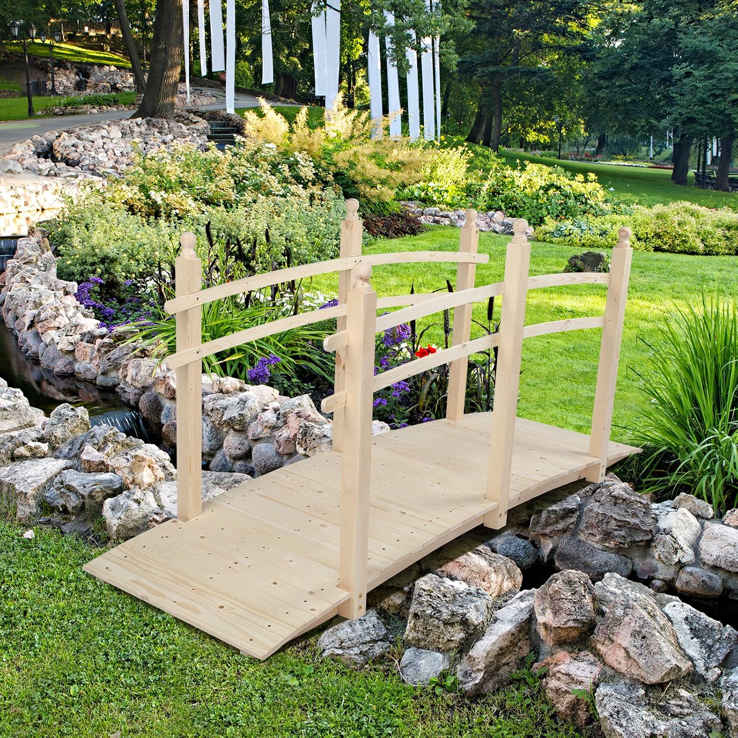VINGLI 5 ft Garden Bridge, Classic Wooden Arch with Safety Rails Stained Finished Footbridge, Decorative Pond Landscaping, Backyard, Creek or Farm