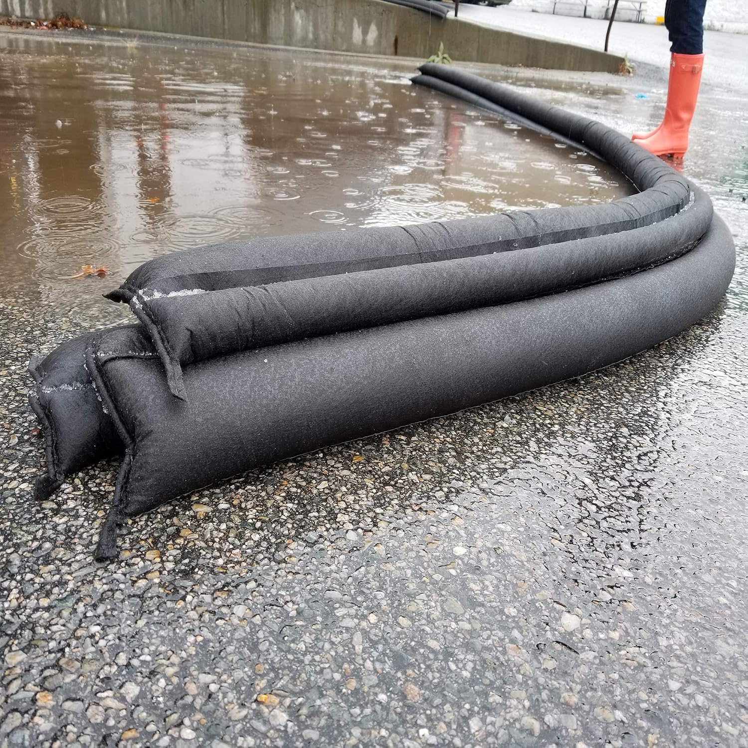 Quick Dam Grab & Go Flood Kit includes 5- 10ft Flood Barriers in Bucket