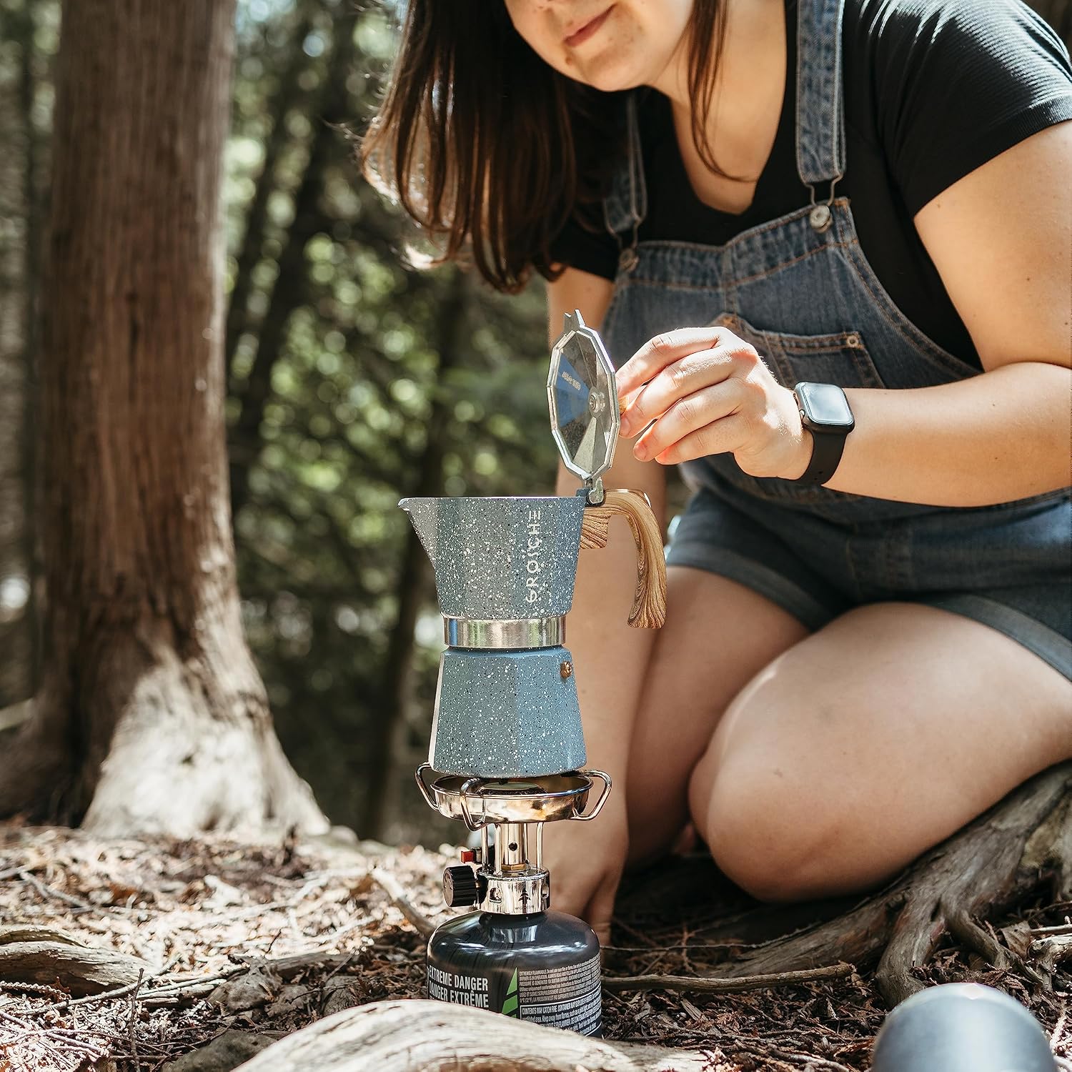 GROSCHE Milano Moka Pot | 9 Espresso Cup - 15.2 oz | Stovetop Espresso Percolator & Coffee Maker – Portable, Ideal for Home and Camping | Cuban Coffee Maker And Italian Moka Pot For Stovetop Espresso; For Gas, Electric, And Propane Stoves With A Soft-Tou…