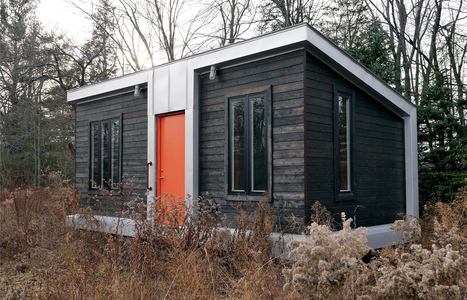 Microshelters: 59 Creative Cabins, Tiny Houses, Tree Houses, and Other Small Structures