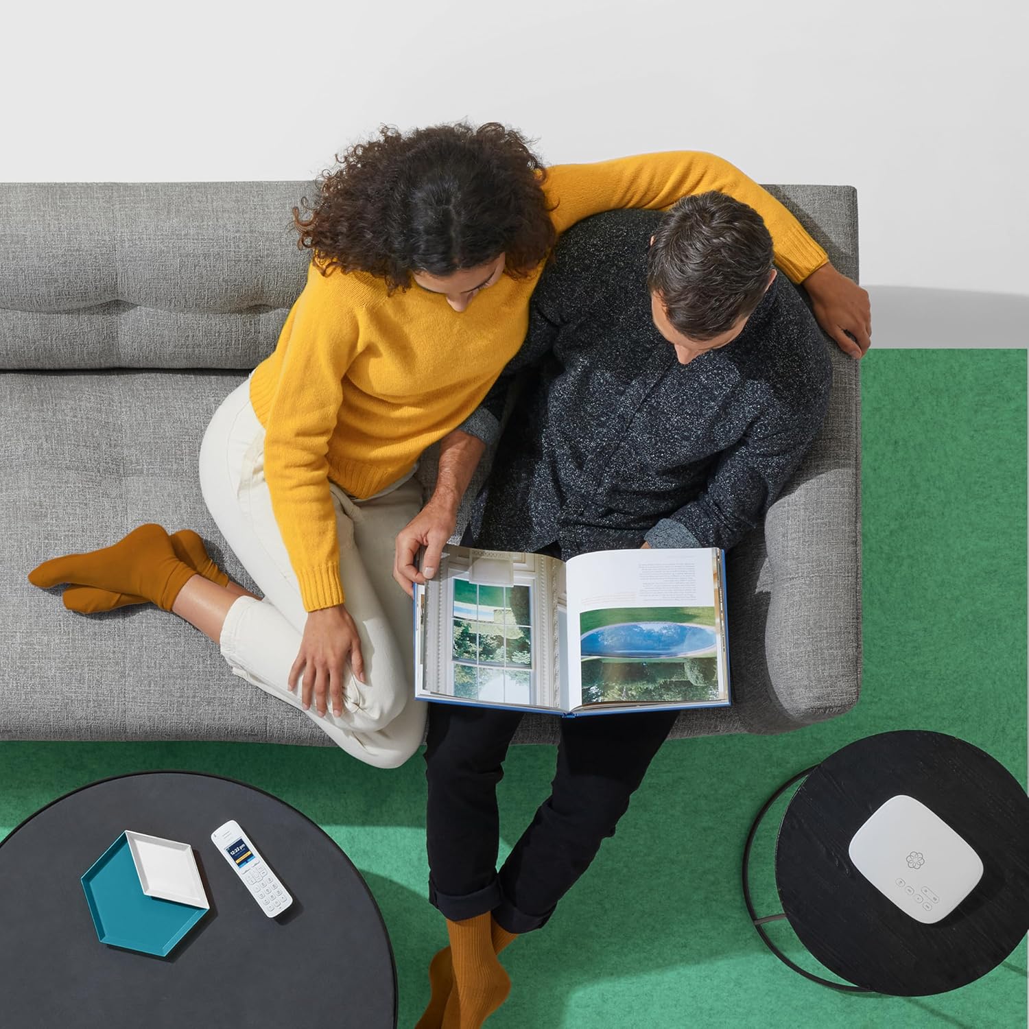 Ooma HD3 Handset white cordless phone with caller-ID and HD voice quality. Works only with Ooma Telo VoIP Internet home phone service.