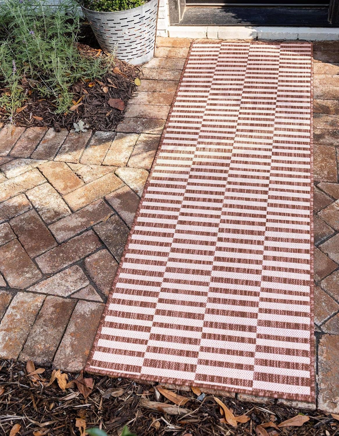 Unique Loom Outdoor Striped Collection Area Rug - Striped (7' 1" x 10' Rectangle, Taupe/Ivory)