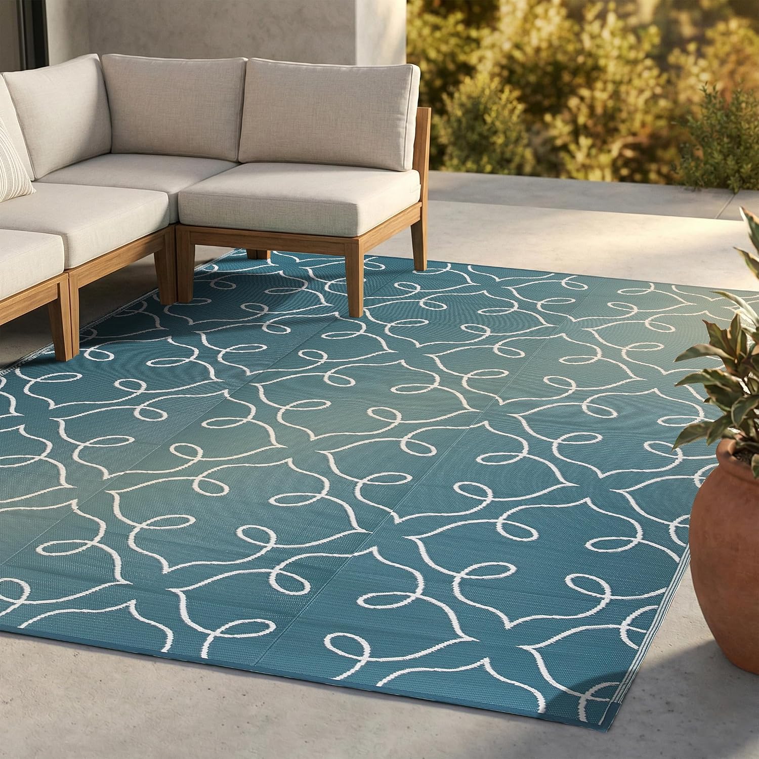 FH Home Outdoor Camping Rug - Waterproof, Fade Resistant, Reversible - Premium Recycled Plastic - Striped - Large Patio, Deck, Sunroom