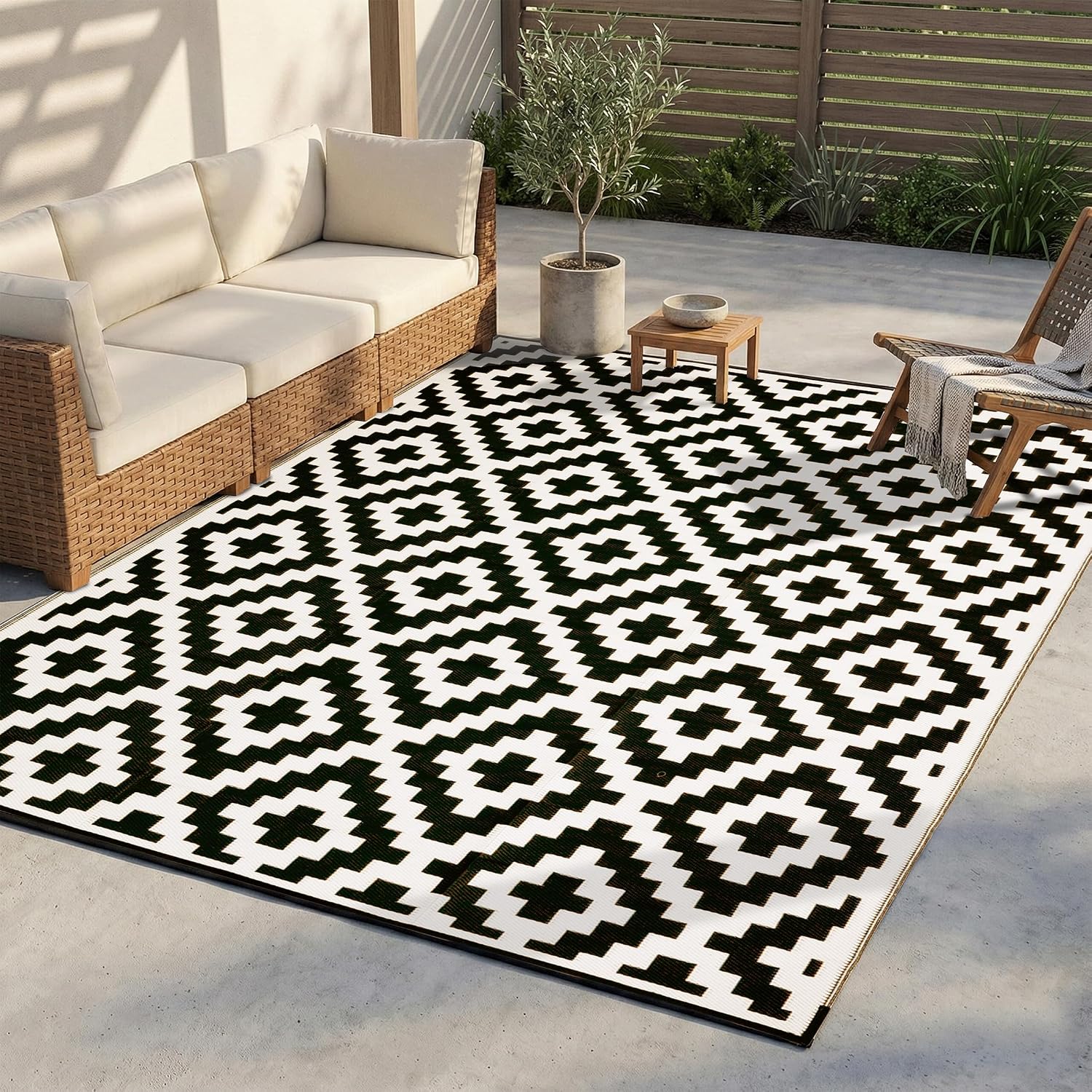 FH Home Outdoor Camping Rug - Waterproof, Fade Resistant, Reversible - Premium Recycled Plastic - Striped - Large Patio, Deck, Sunroom