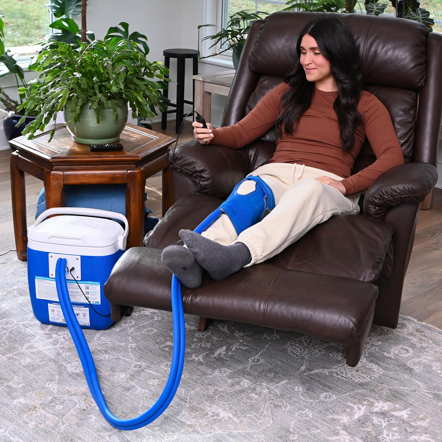 Polar Active Ice 3.0 Cold Therapy Ice Machine System w Programmable Timer, Shoulder Pad & Compression Wrap for Targeted Coverage