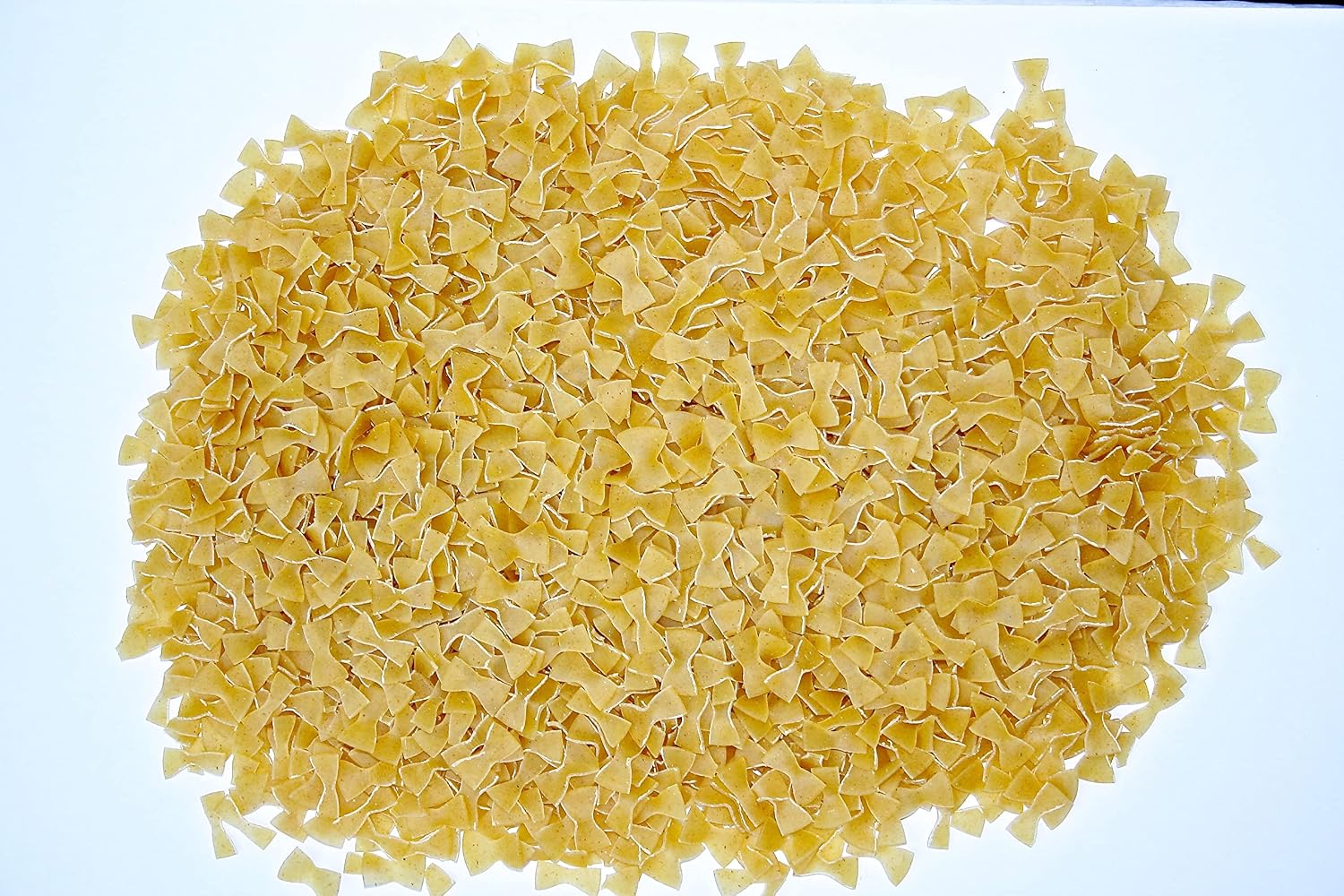 La Moderna Bow Tie Corbata Pasta, 7 oz, Pack of 1 | Bow tie corbata pasta for soups, salads, and family meals; semolina and durum flour; Non-GMO; kosher