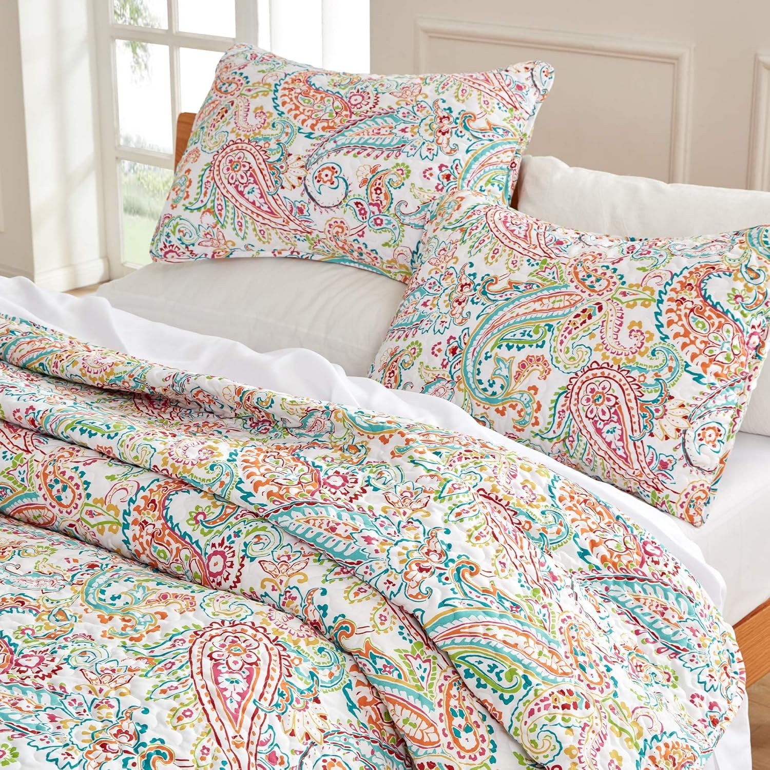 SLEEP ZONE 3-Piece Printed Quilt Set - Full/Queen Size - Lightweight Reversible Bedding Coverlet Set for All Season (Classic Paisley Pattern)