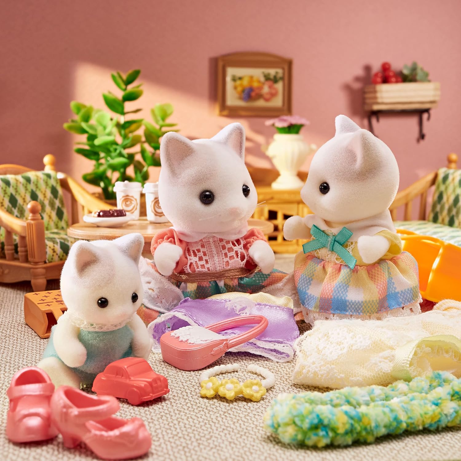 Calico Critters, Sandy Cat Family, Dolls, Dollhouse Figures, Collectible Toys, Premium, 3 inches