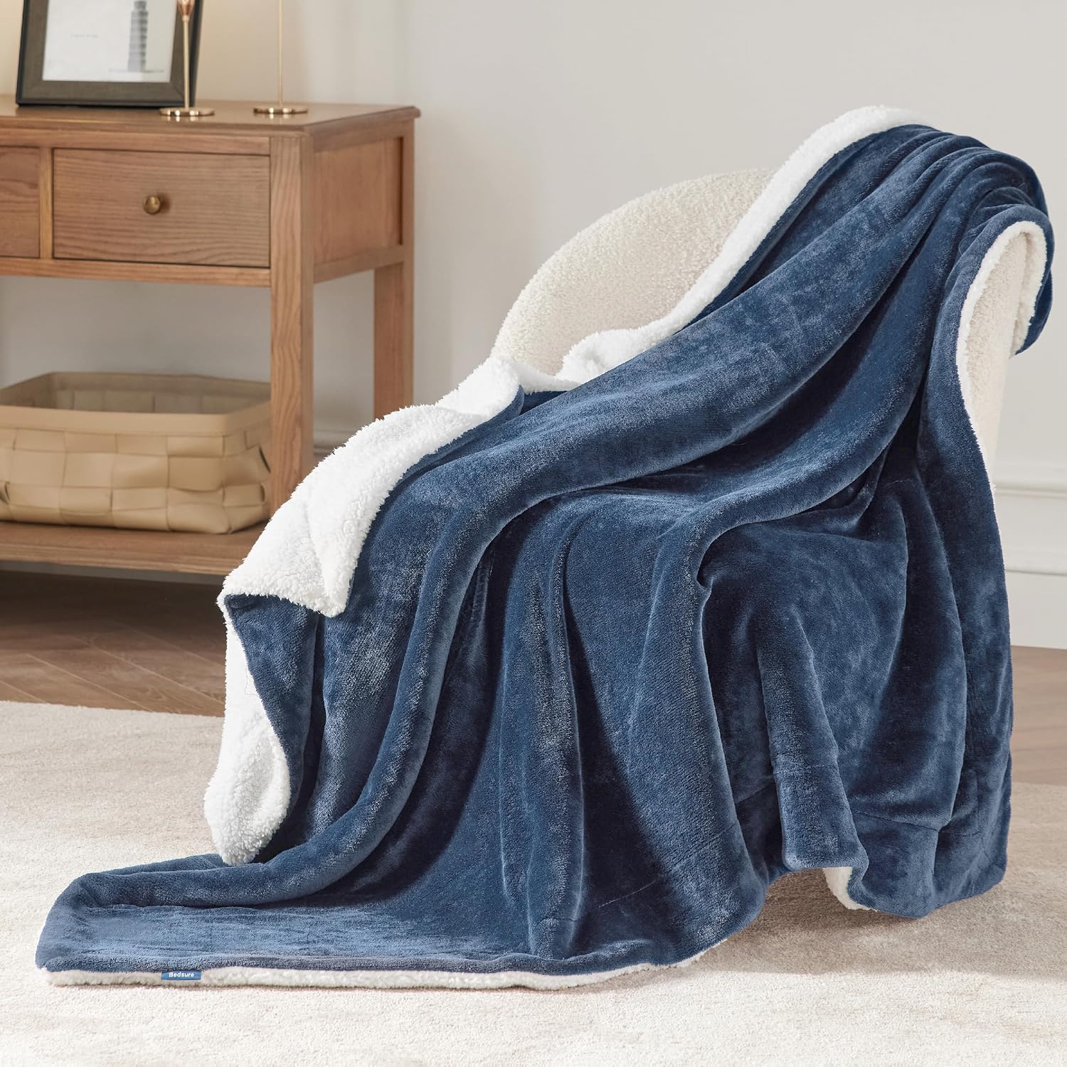 Bedsure GentleSoft Sherpa Fleece Throw Blanket for Couch, Non-Heated, Thick & Warm Cozy Blanket for Winter Fall, Soft Fuzzy Plush Throw Gifts for Women and Men, Grey, 50x60 Inches
