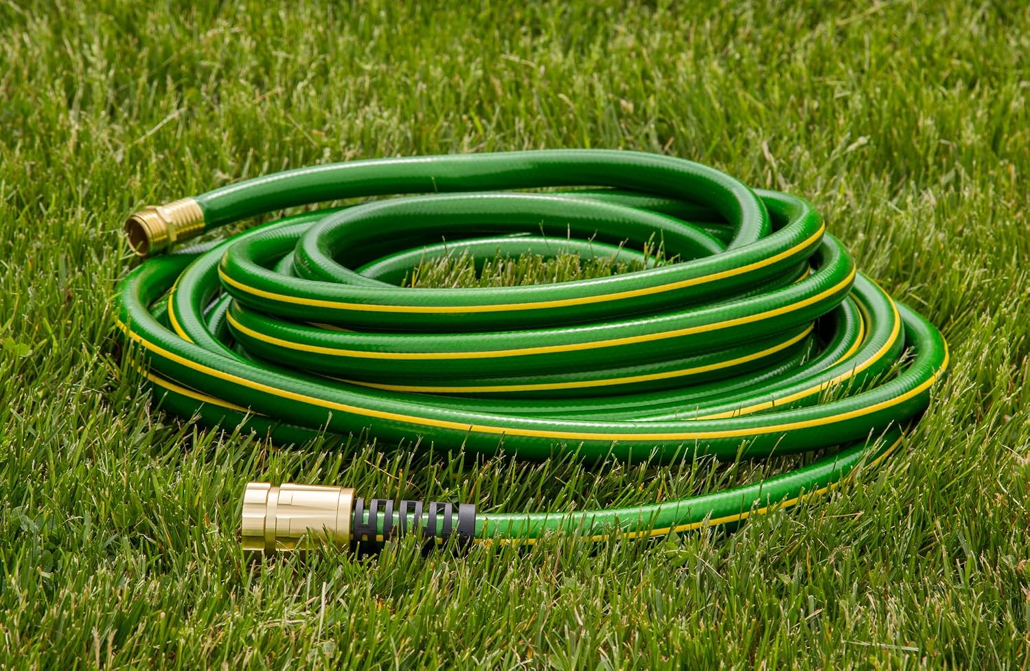 Swan Products SNHR58150 Professional Use Easy Reel Contractor Hose 150 ft, 5/8" diameter, Green